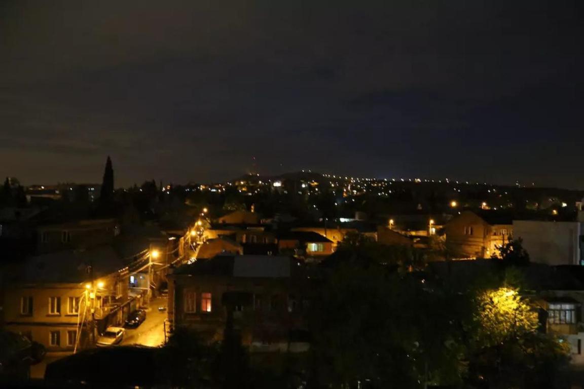 Your Home In Tbilisi: Cosy Stay In The Old City Extérieur photo